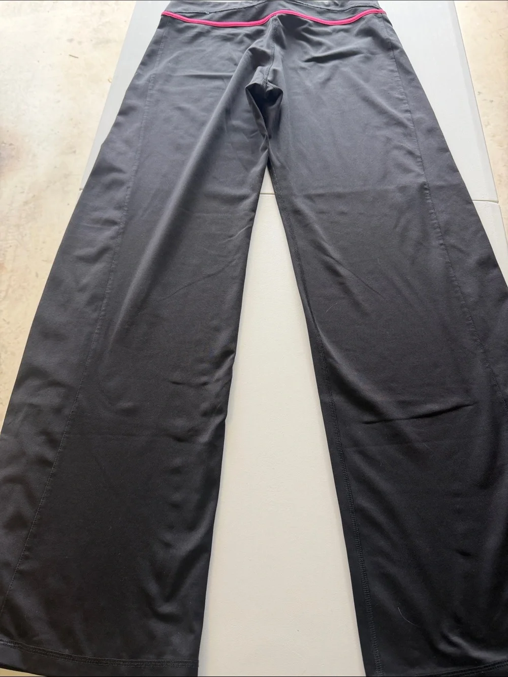 Woman’s adidas Black Leggings with Pink Stitching Detail, Size L - Picture 2 of 3